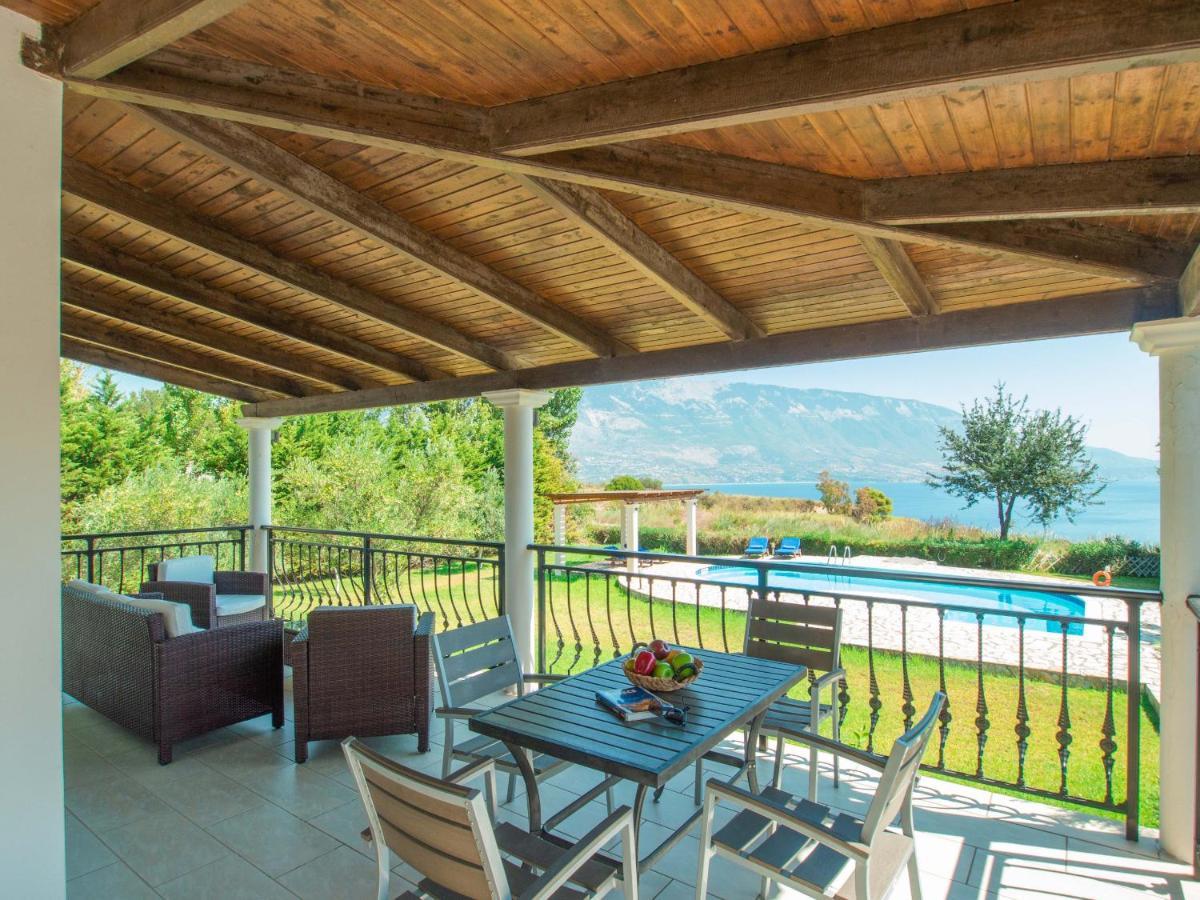 Villa Neptune Livathos  Luaran gambar